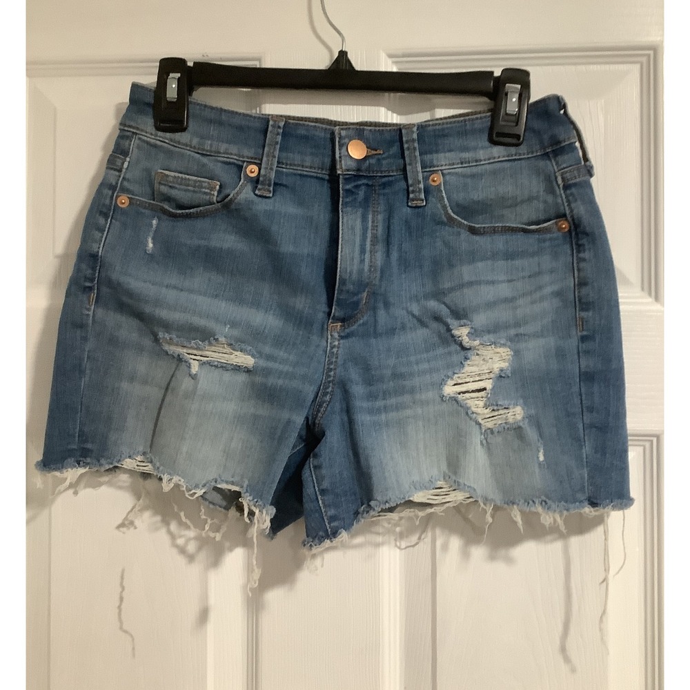 Universal Thread Women's Size 26 High Rise Vintage Midi Jean Shorts Medium Wash